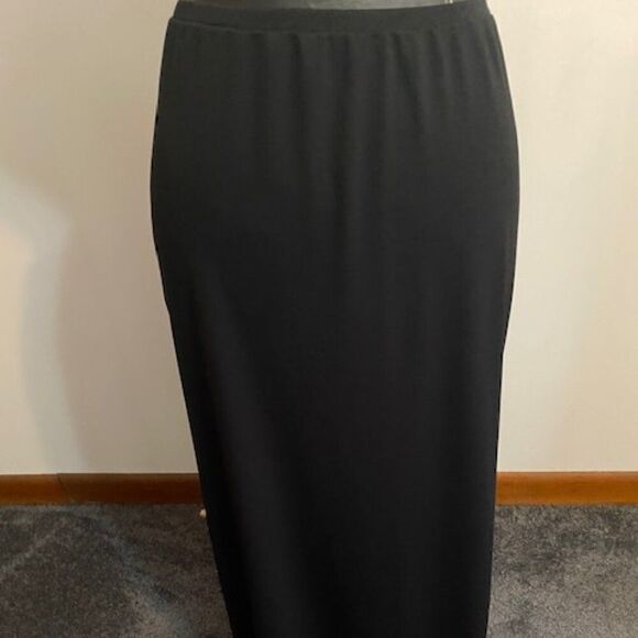 Amanda Smith Black skirt with splits on both sides, size XL - Picture 2 of 4